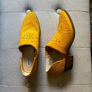 Modcloth / Not Rated golden yellow suede booties